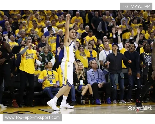 勇士主场击败太阳,库里贡献28分再度领军,勇士对库里 勇士主场击败太阳,库里贡献28分再度领军,勇士对库里