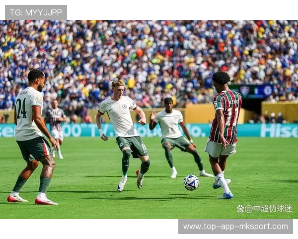 切尔西中前场衔接顺畅