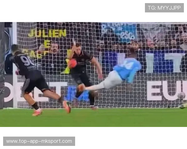 佛罗伦萨泰拉恰诺稳健支撑后场